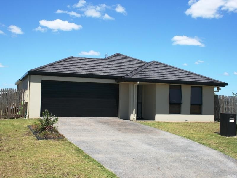 20 Fishburn Way, Eli Waters QLD 4655