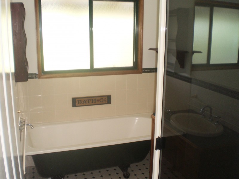 343 Condor Dr, Sunshine Acres QLD 4655