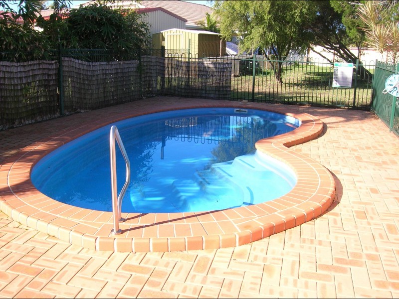 170 Truro Street, Urangan QLD 4655