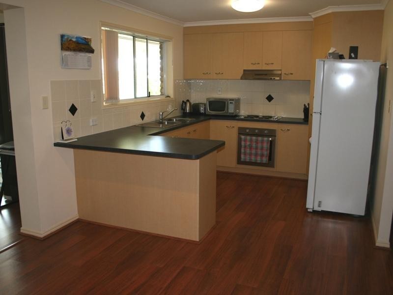 1 Border Court, Torquay QLD 4655