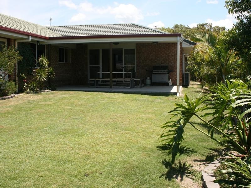 1 Border Court, Torquay QLD 4655