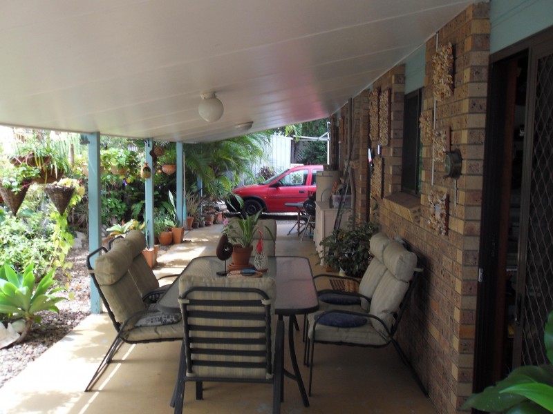 16 Preston Street, Point Vernon QLD 4655