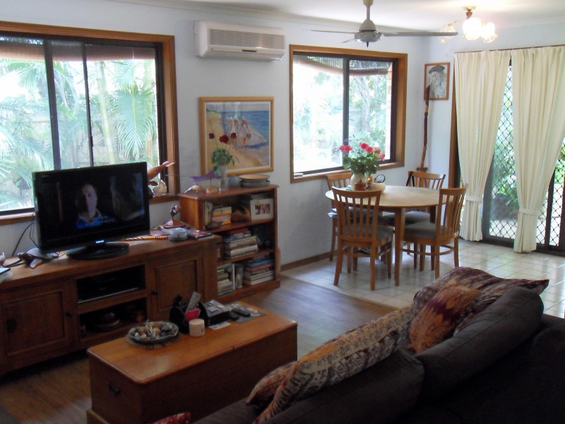 16 Preston Street, Point Vernon QLD 4655