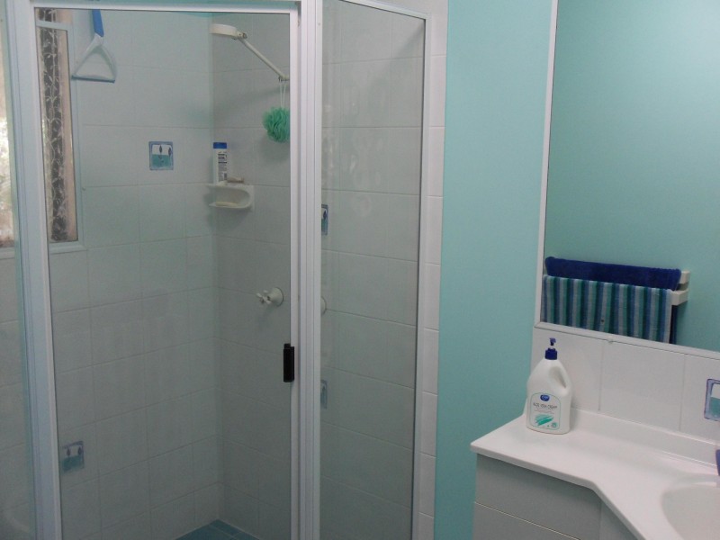 16 Preston Street, Point Vernon QLD 4655