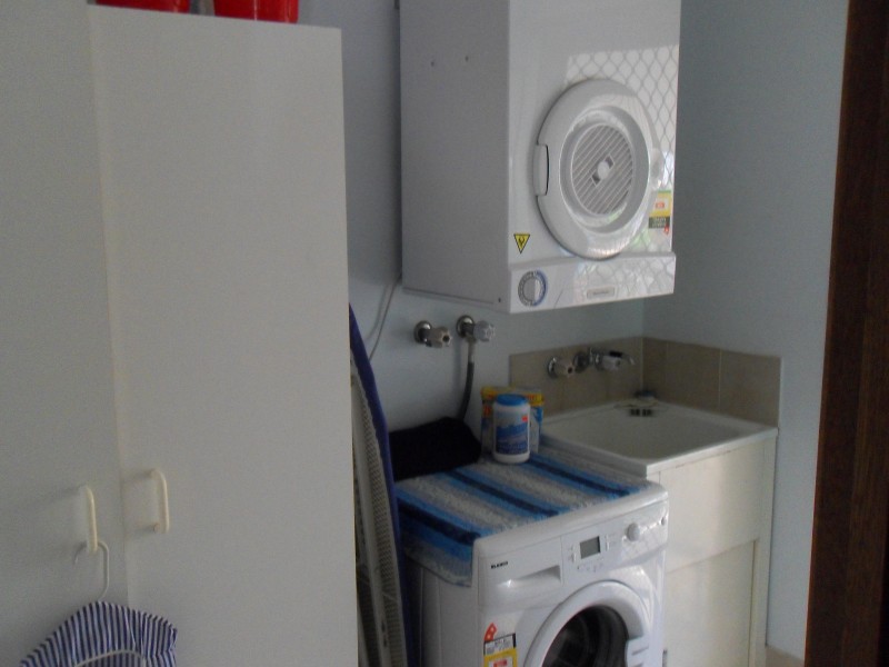 16 Preston Street, Point Vernon QLD 4655