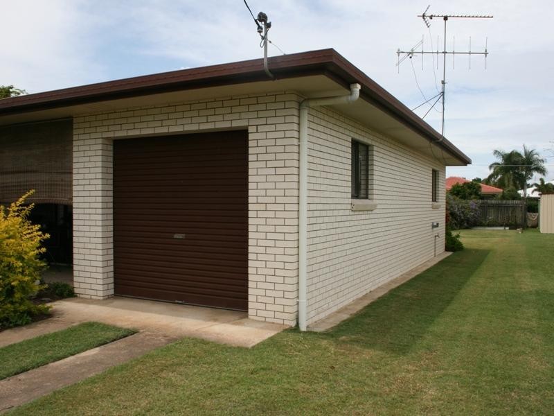 91 Cunningham St, Urangan QLD 4655