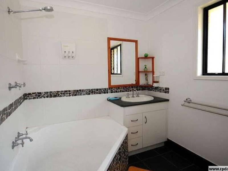12 La Borde Court, Urraween QLD 4655