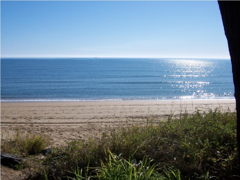 1/4 Frank St, Scarness QLD 4655