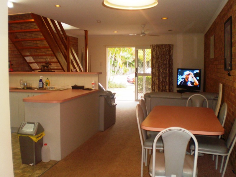 4/99 Cypress Street, Torquay QLD 4655
