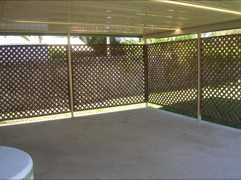 667 Boat Harbour Drive, Urangan QLD 4655