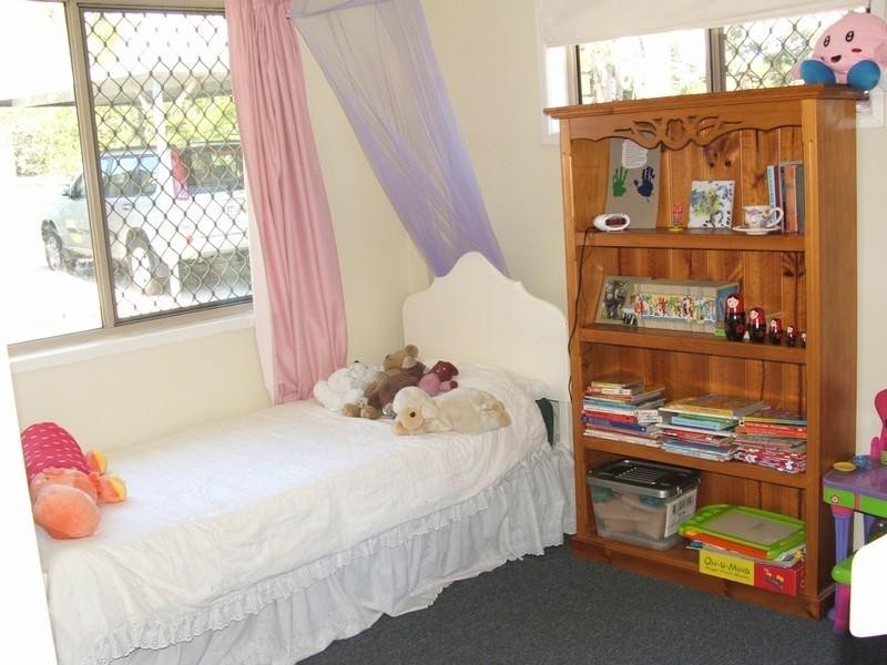 667 Boat Harbour Drive, Urangan QLD 4655