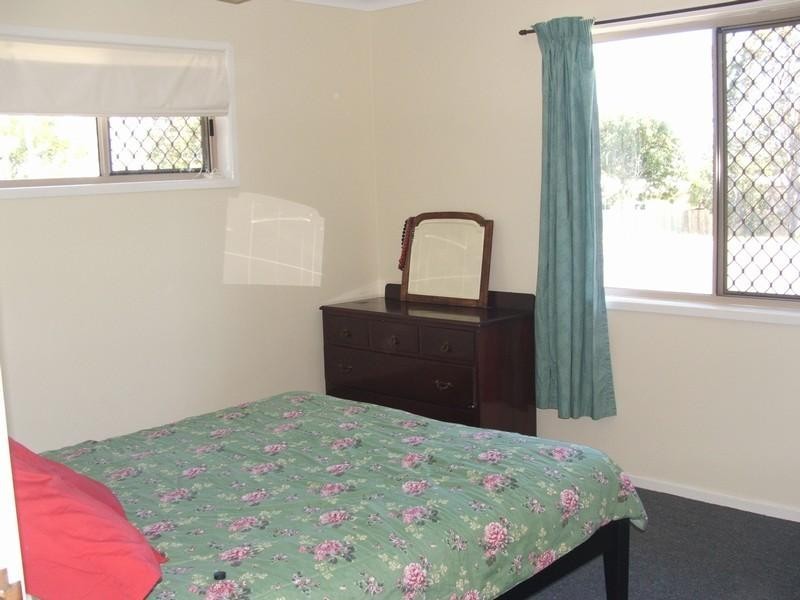 667 Boat Harbour Drive, Urangan QLD 4655