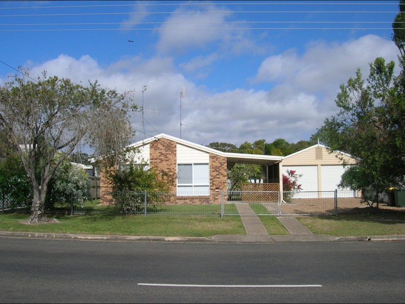 779 Boat Harbour Drive, Urangan QLD 4655