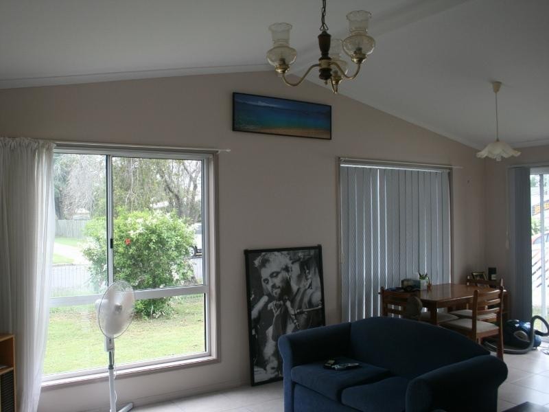 779 Boat Harbour Dr, Urangan QLD 4655