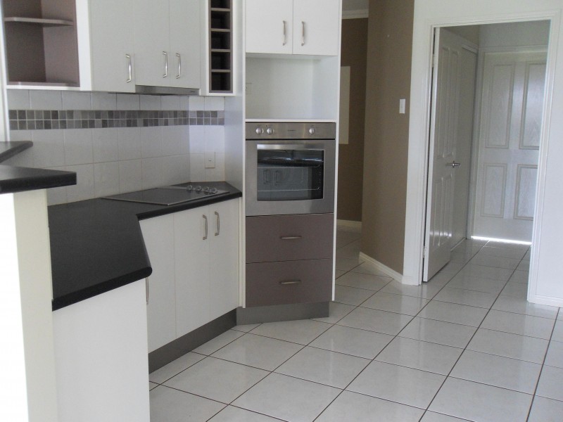 113 Nissen Street, Urraween QLD 4655