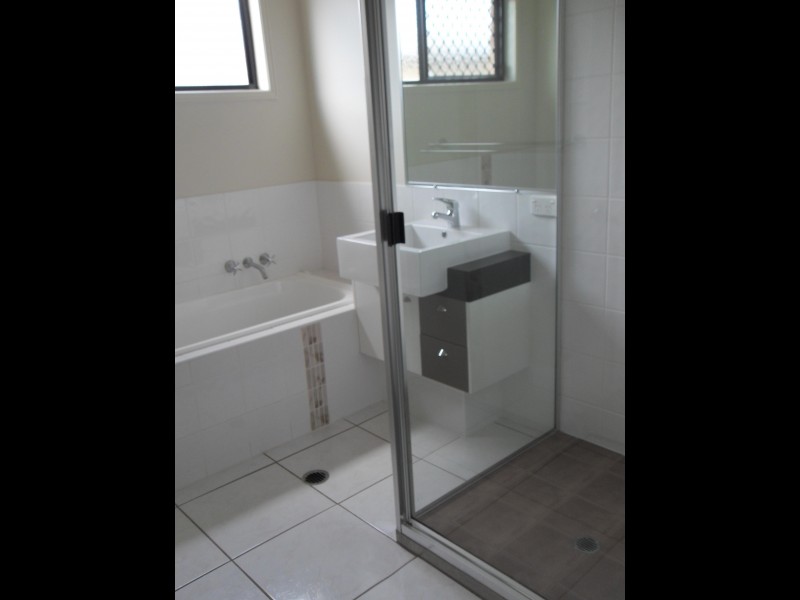 113 Nissen Street, Urraween QLD 4655