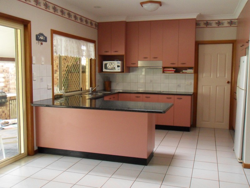 27 Romeck Cresent, Urraween QLD 4655