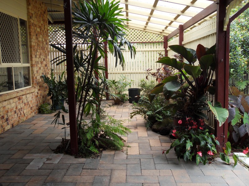 27 Romeck Cresent, Urraween QLD 4655