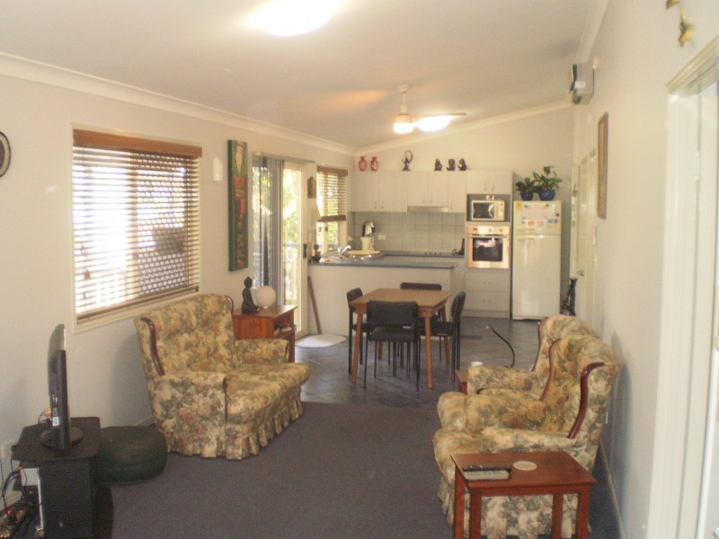 9 Wayamba Way, Torquay QLD 4655
