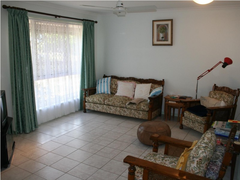 6 Rialto Ct, Urangan QLD 4655