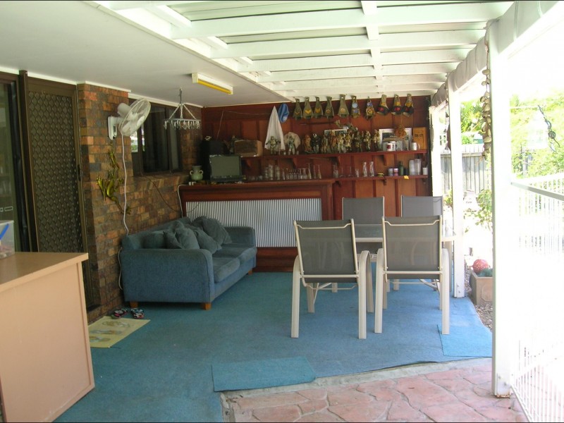 9 Seabreeze Lane, Point Vernon QLD 4655