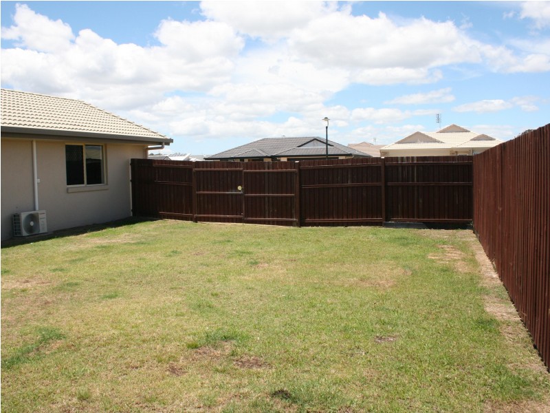 77 Endeavour Way, Eli Waters QLD 4655