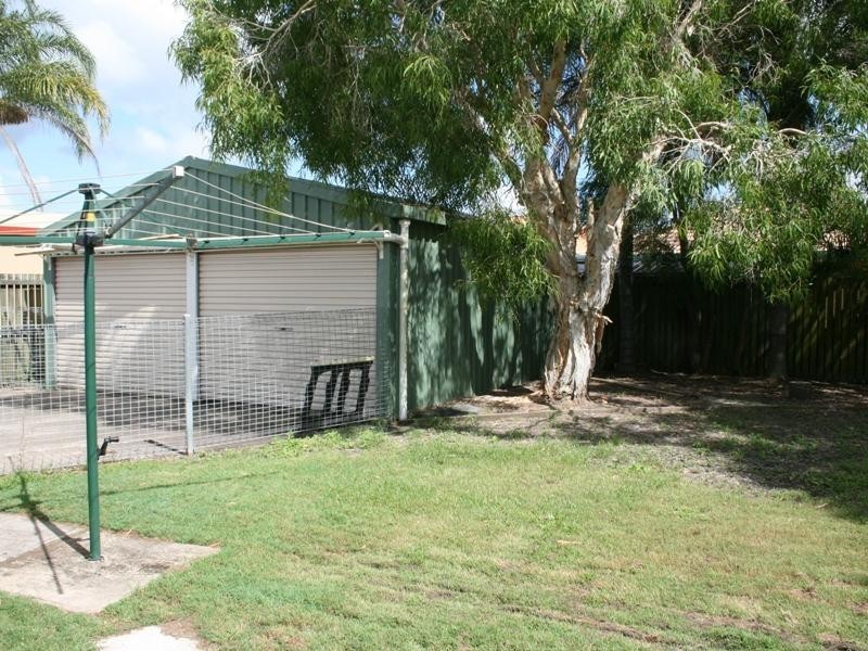 5 Moorhen Crt, Eli Waters QLD 4655