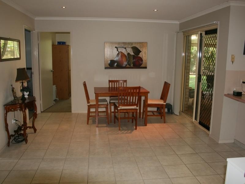 5 Moorhen Crt, Eli Waters QLD 4655