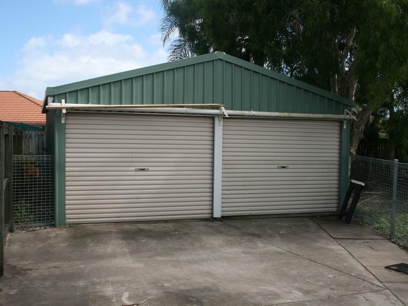 5 Moorhen Crt, Eli Waters QLD 4655