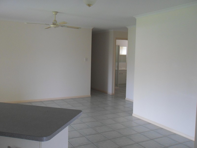 6 Arwon Close, Point Vernon QLD 4655