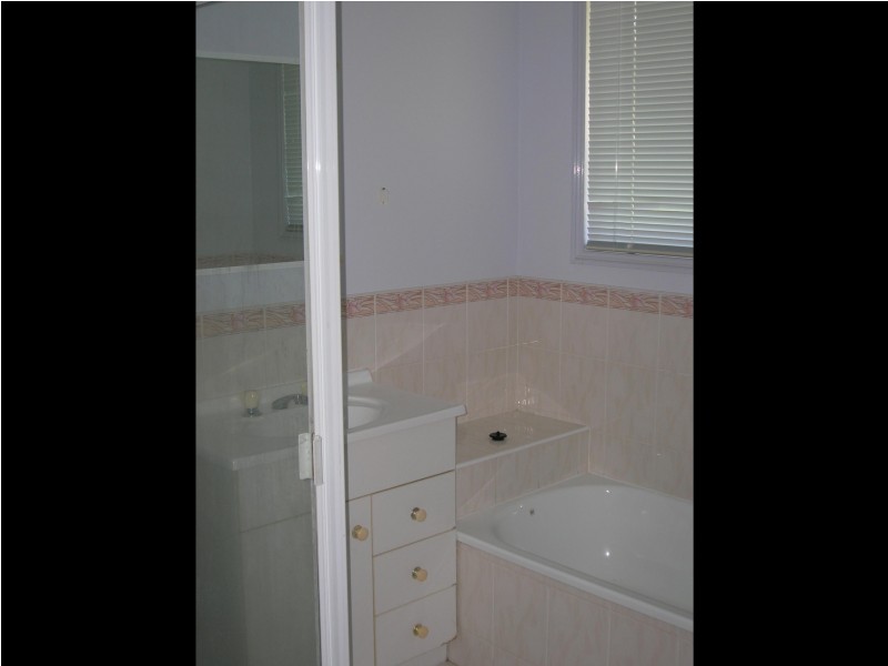 68 Old Maryborough Road, Pialba QLD 4655