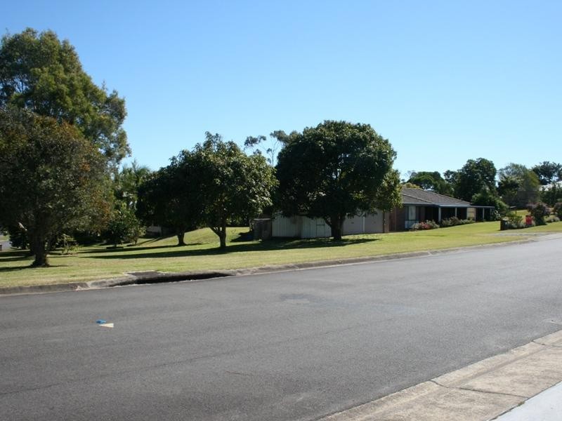 7 York St, Urraween QLD 4655