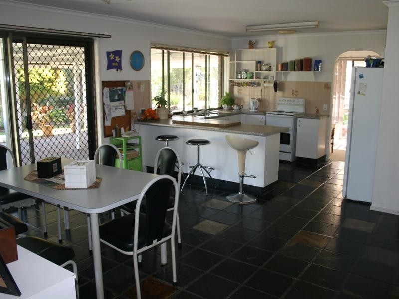 7 York St, Urraween QLD 4655