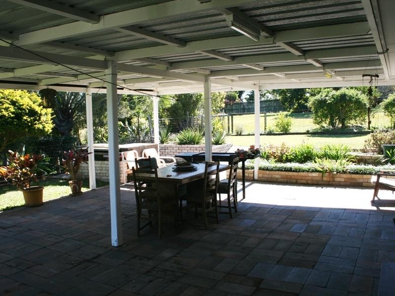 7 York St, Urraween QLD 4655