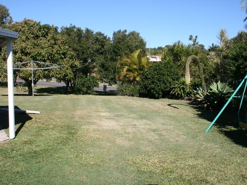 7 York St, Urraween QLD 4655