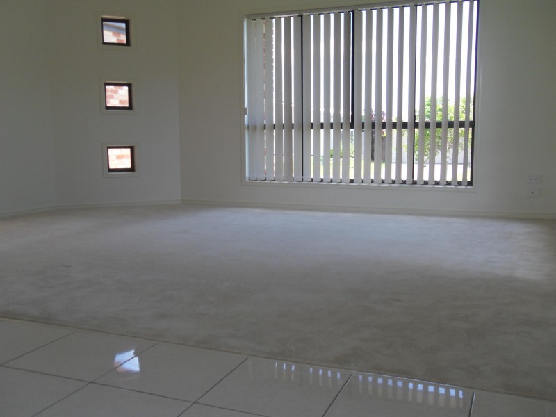 10 Teresa Street, Kawungan QLD 4655