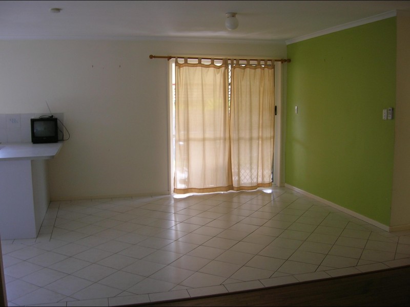 759 Boat Harbour Drive, Urangan QLD 4655