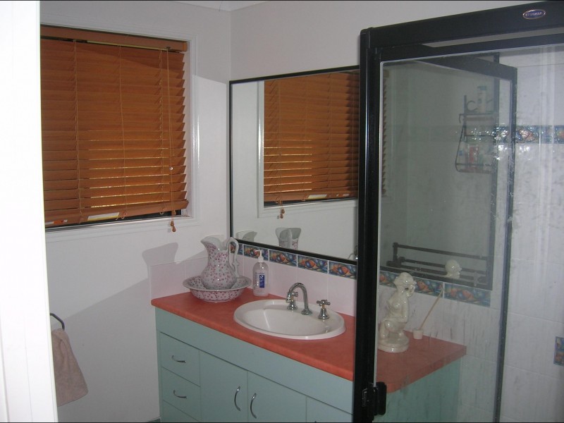 105 Todd St, Torbanlea QLD 4662