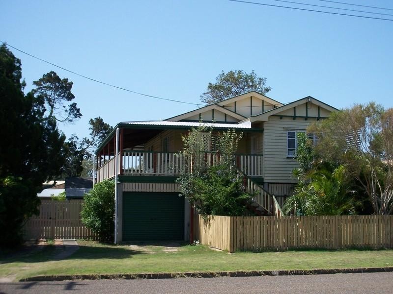 18 Truro Street, Torquay QLD 4655