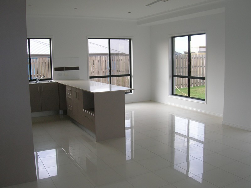 73 Samarai Drive, Kawungan QLD 4655