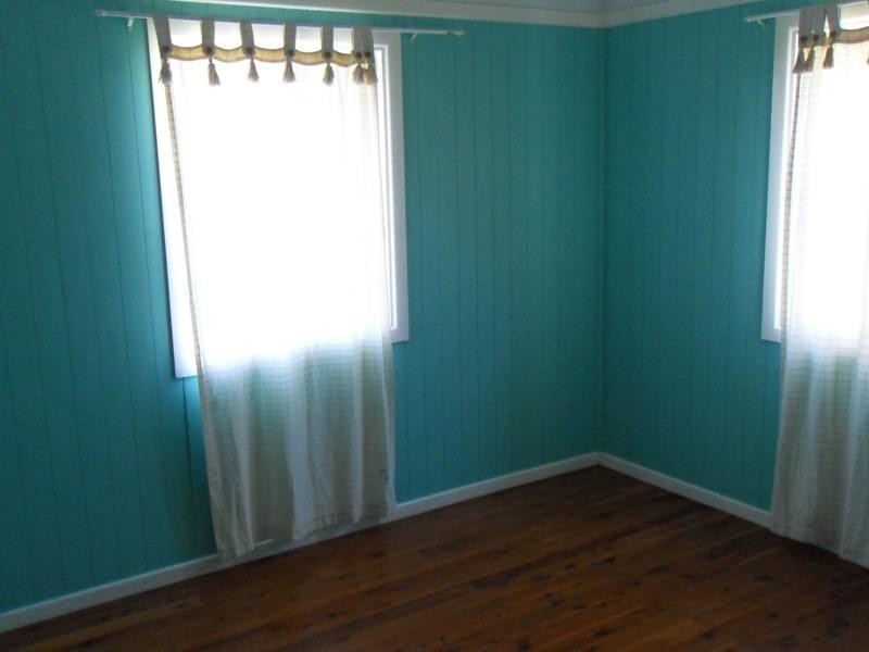 80 Drummond St, Urangan QLD 4655