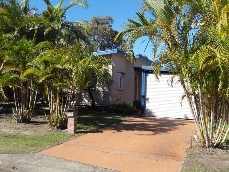 80 Drummond St, Urangan QLD 4655