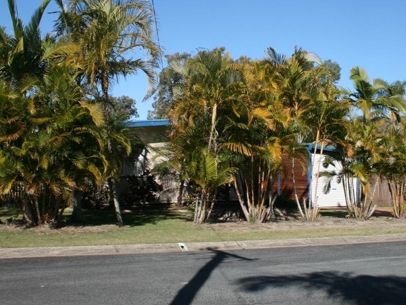 80 Drummond St, Urangan QLD 4655