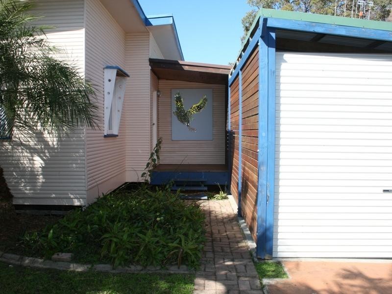 80 Drummond St, Urangan QLD 4655