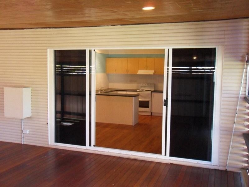 80 Drummond St, Urangan QLD 4655