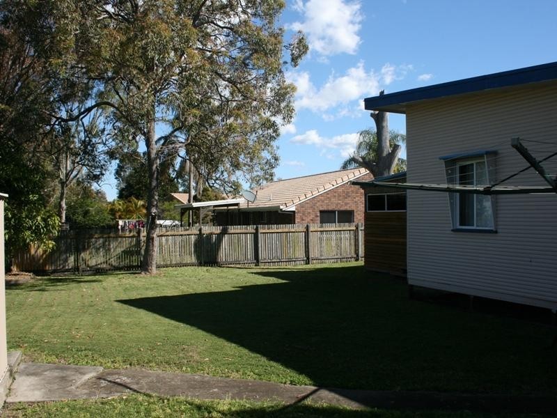80 Drummond St, Urangan QLD 4655
