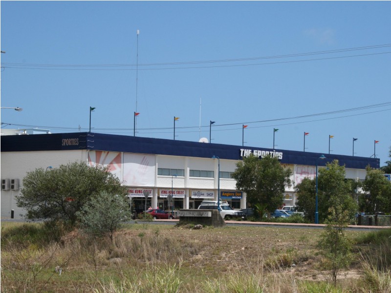 26 Kent Street, Urangan QLD 4655