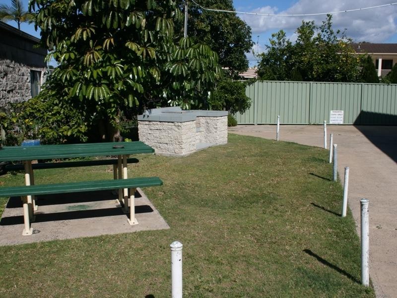 4/445 Esplanade, Torquay QLD 4655