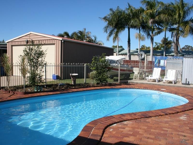 44 Brighton St, Point Vernon QLD 4655