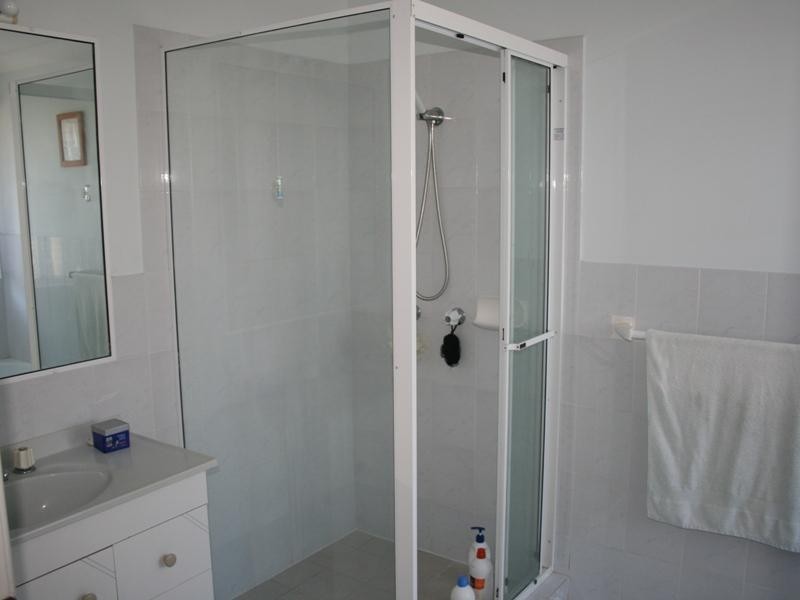 44 Brighton St, Point Vernon QLD 4655